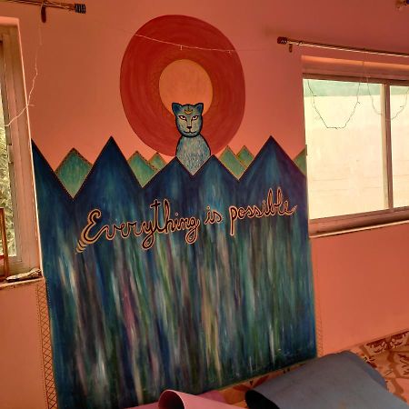 Tebaar Backpackers Hostel Rishikesh Exterior photo
